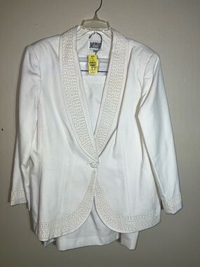 Morgan Miller 22W Ecru color Enhanced Collar 2/piece blazer/skirt NWT/ Vintage